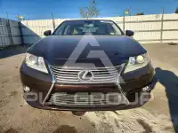 2013 Lexus ES350 photo