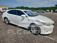 2013 Lexus ES350 photo