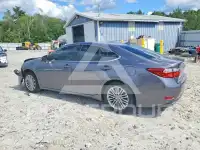 2013 Lexus ES350 photo
