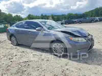 2013 Lexus ES350 photo