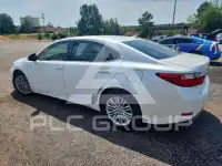2013 Lexus ES350 photo