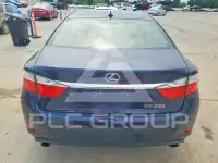 2013 Lexus ES350 photo