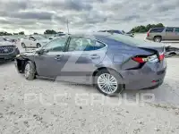 2013 Lexus ES350 photo