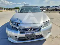 2013 Lexus ES350 photo