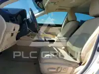 2013 Lexus ES350 photo