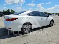 2013 Lexus ES350 photo