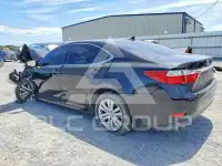 2013 Lexus ES350 photo