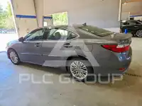 2013 Lexus ES350 photo