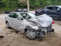 2013 Lexus ES350 photo