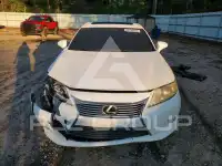 2013 Lexus ES350 photo