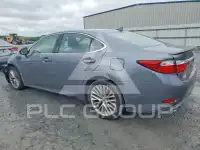 2013 Lexus ES350 photo
