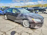 2013 Lexus ES350 photo