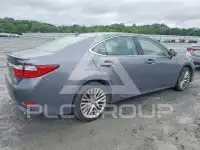 2013 Lexus ES350 photo