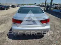 2013 Lexus LS460 photo