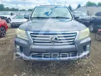 2013 Lexus LX570 photo