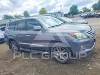 2013 Lexus LX570 photo