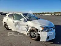 2013 Lexus CT200 photo