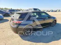 2013 Lexus CT200 photo