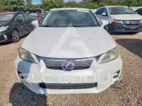 2013 Lexus CT200 photo