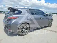 2013 Lexus CT200 photo