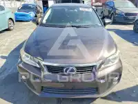2013 Lexus CT200 photo