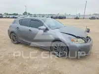 2013 Lexus CT200 photo