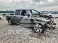 2013 RAM 1500 photo