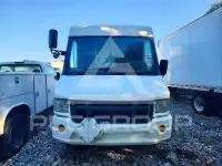 2013 Isuzu NPR фото