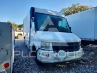 2013 Isuzu NPR фото