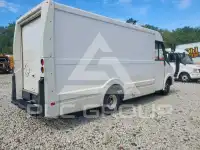 2013 Isuzu NPR фото