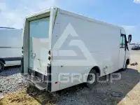 2013 Isuzu NPR фото