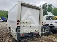 2013 Isuzu NPR фото