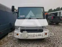 2013 Isuzu NPR photo