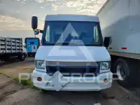 2013 Isuzu NPR фото