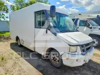 2013 Isuzu NPR фото
