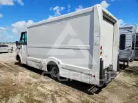 2013 Isuzu NPR фото