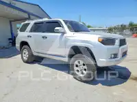 2013 Toyota 4 RUNNER photo