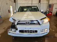2013 Toyota 4 RUNNER фото