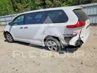 2013 Toyota SIENNA photo