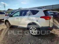 2013 Toyota RAV4 photo
