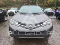 2013 Toyota RAV4 photo
