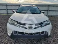 2013 Toyota RAV4 photo