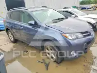 2013 Toyota RAV4 photo