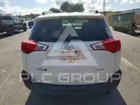 2013 Toyota RAV4 photo
