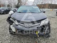 2013 Toyota RAV4 фото