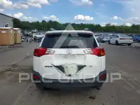 2013 Toyota RAV4 photo