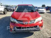 2013 Toyota RAV4 photo
