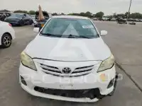 2013 Toyota COROLLA фото