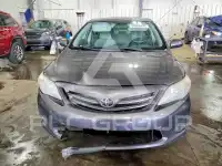 2013 Toyota COROLLA фото