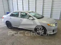 2013 Toyota COROLLA фото